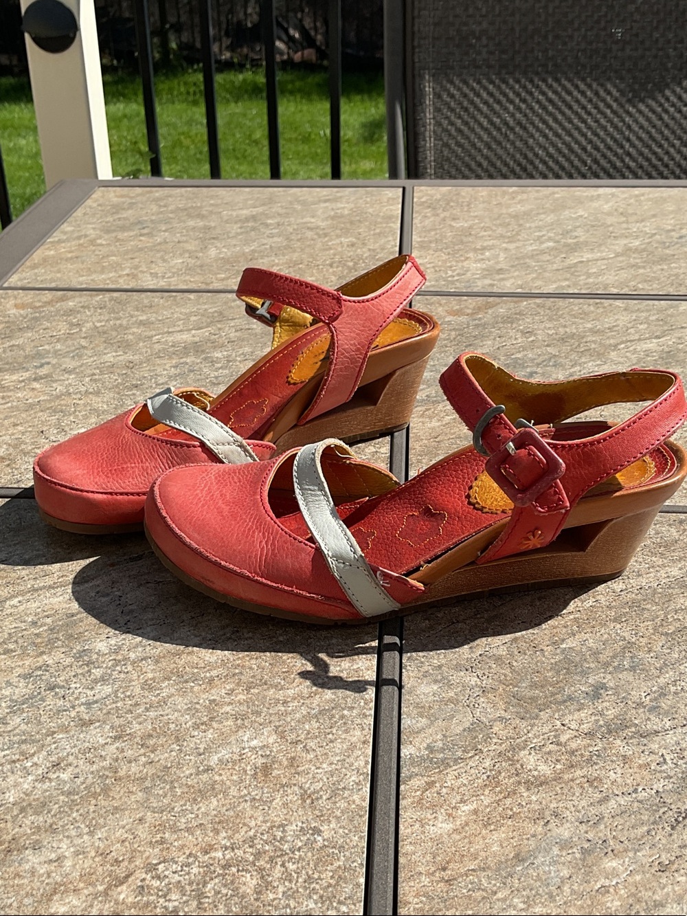 The Art Company red slingback shoes